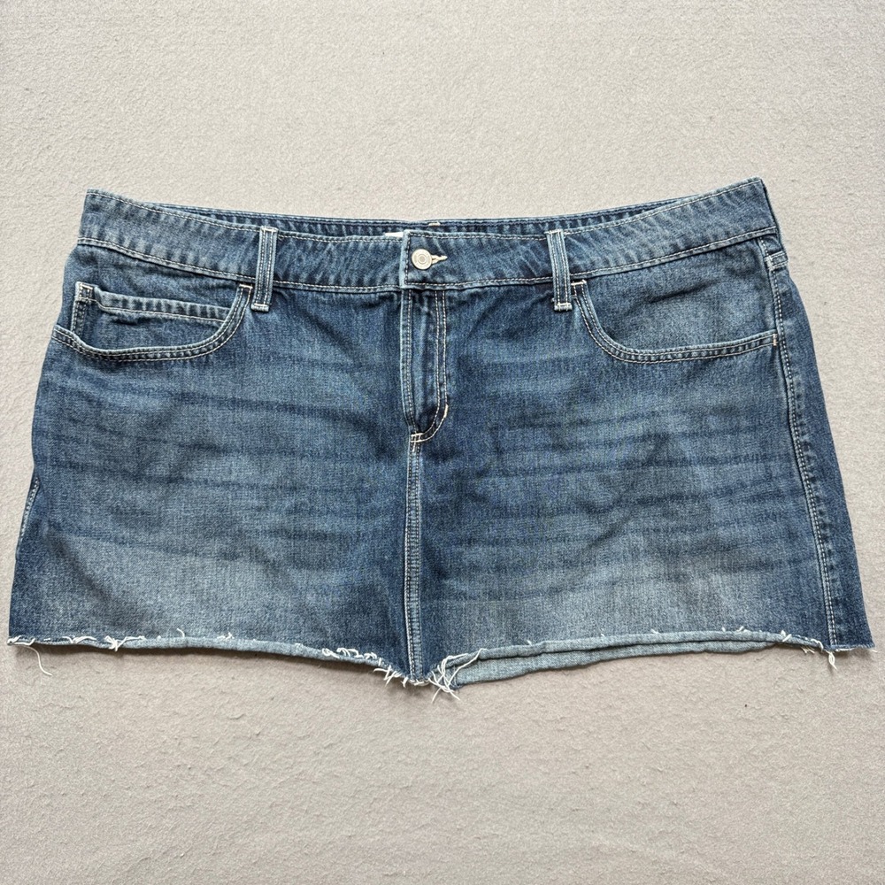 Hollister Mini Skirt Women's 18 Blue Denim Medium Wash Classic Fit Whiskered Y2K